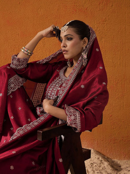 Indyancart IE Ethnic Motifs Embroidered Thread Work Straight Kurta With Trousers & Dupatta