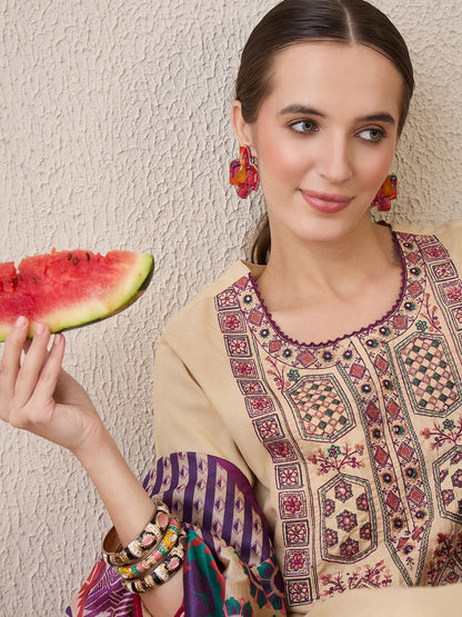 Women Ethnic Motifs Embroidered Regular Thread Work Kurta with Trousers & With Dupatta
