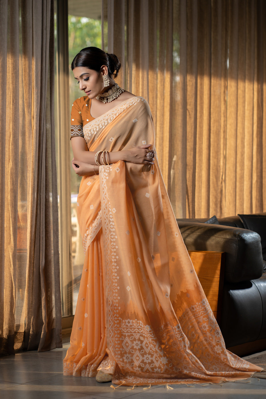 Dhiyona GR Women's Nithya Apricot Orange Mulmul Cotton Jamdani Saree