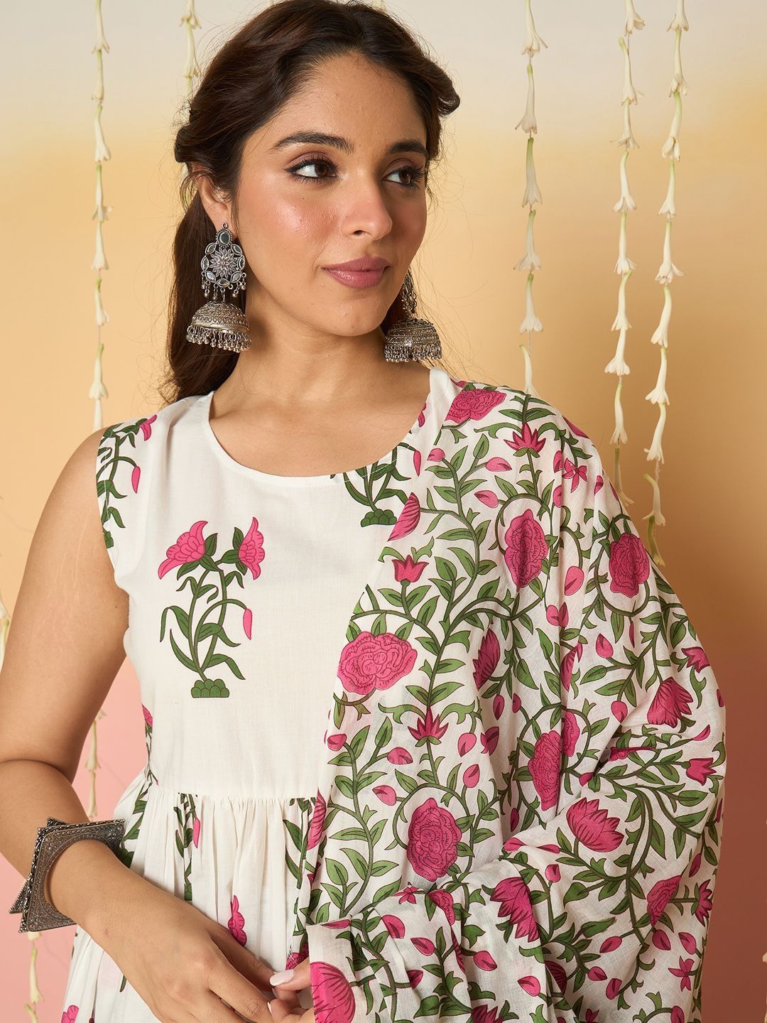 Women Floral Printed Pleated Pure Cotton Kurta with Palazzos & With Dupatta