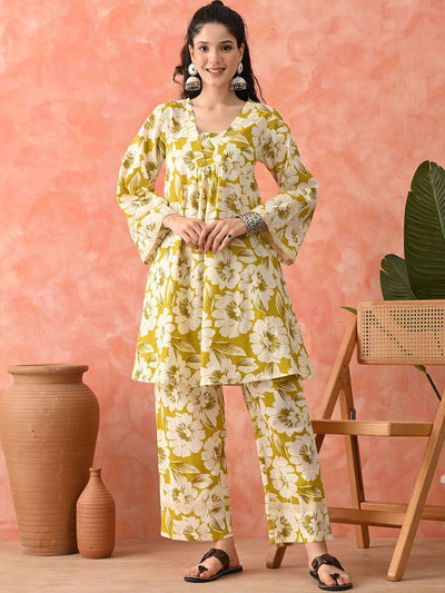 Indyancart SN Women's Floral Printed Cotton Kurta with Trousers