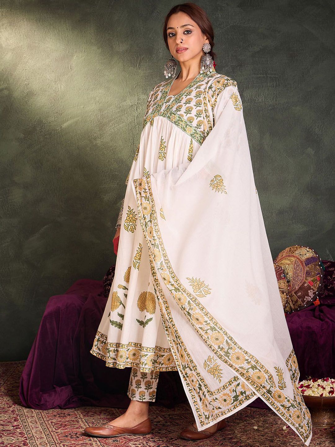 Indyancart IE Floral Printed Empire V-Neck Pure Cotton A-Line Kurta With Trousers And Dupatta
