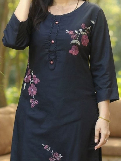 Floral Embroidered Thread Work Kurta With Trousers