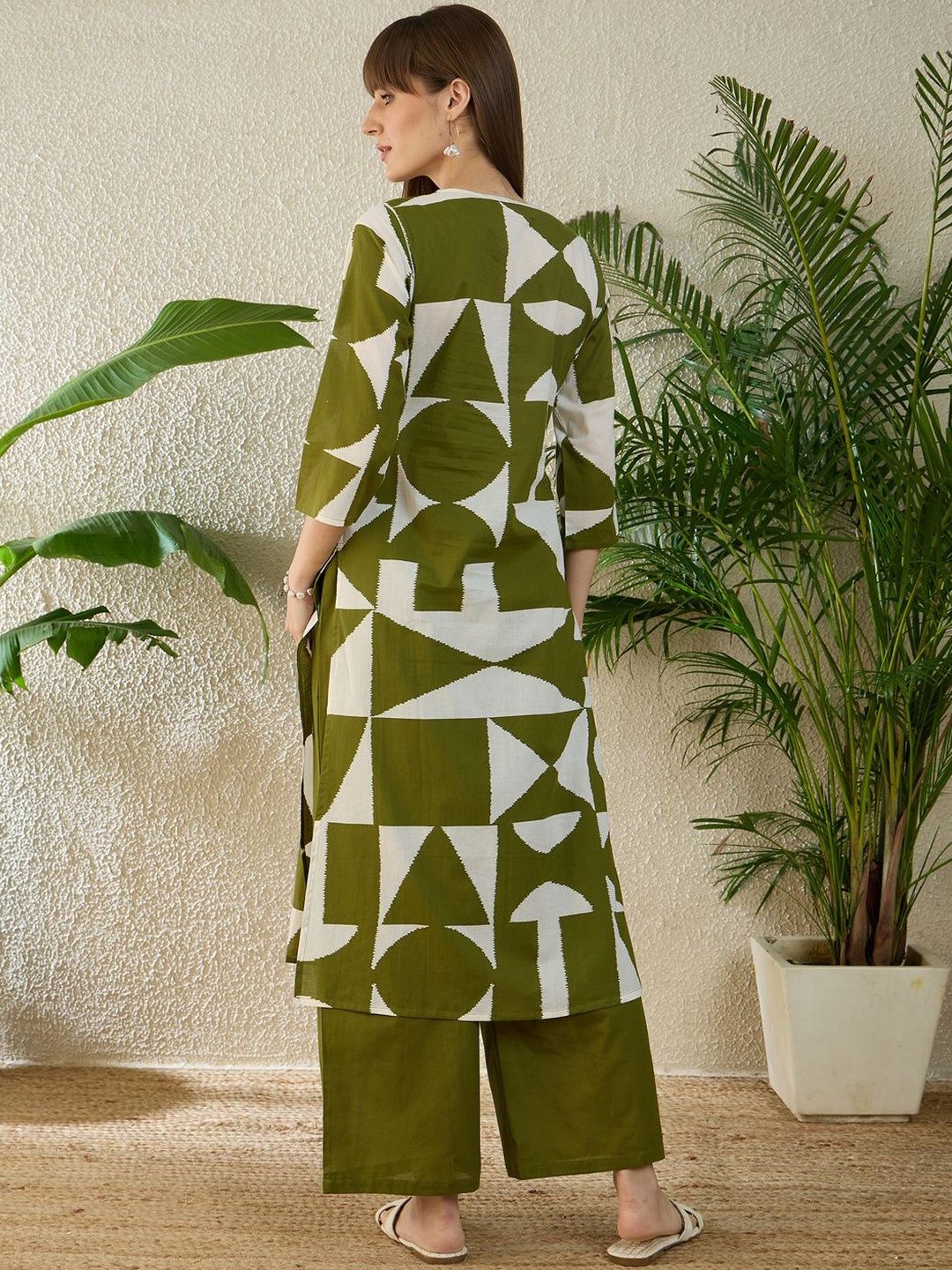 Women Printed Regular Beads and Stones Pure Cotton Kurta with Palazzos