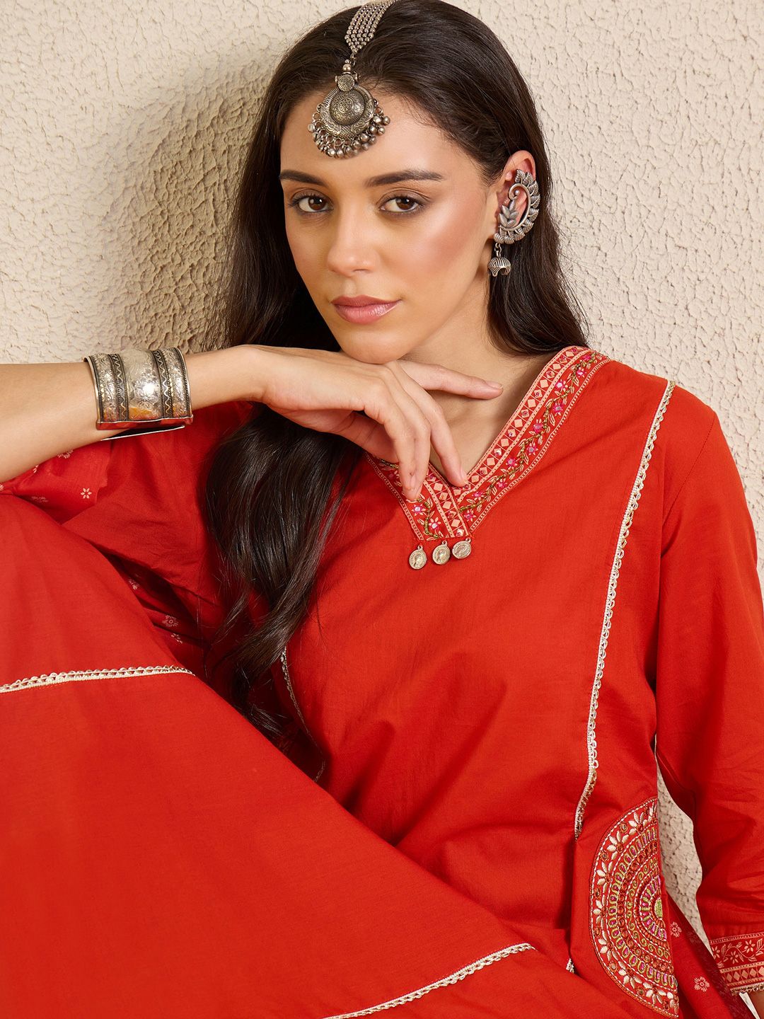 Women Ethnic Motifs Regular Thread Work Pure Cotton Kurta with Trousers & With Dupatta
