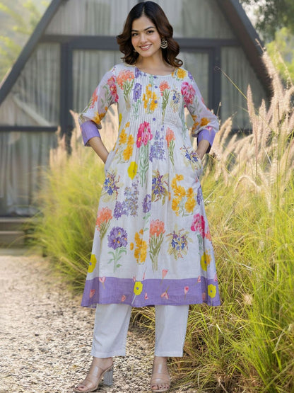 Women Floral Printed Pleated Pure Cotton Kurta with Trousers