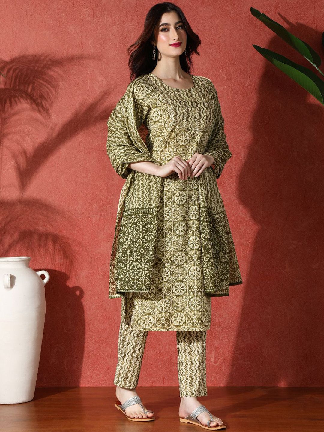 Indyancart SN Women's Printed Pure Cotton Kurta & Trouser With Dupatta