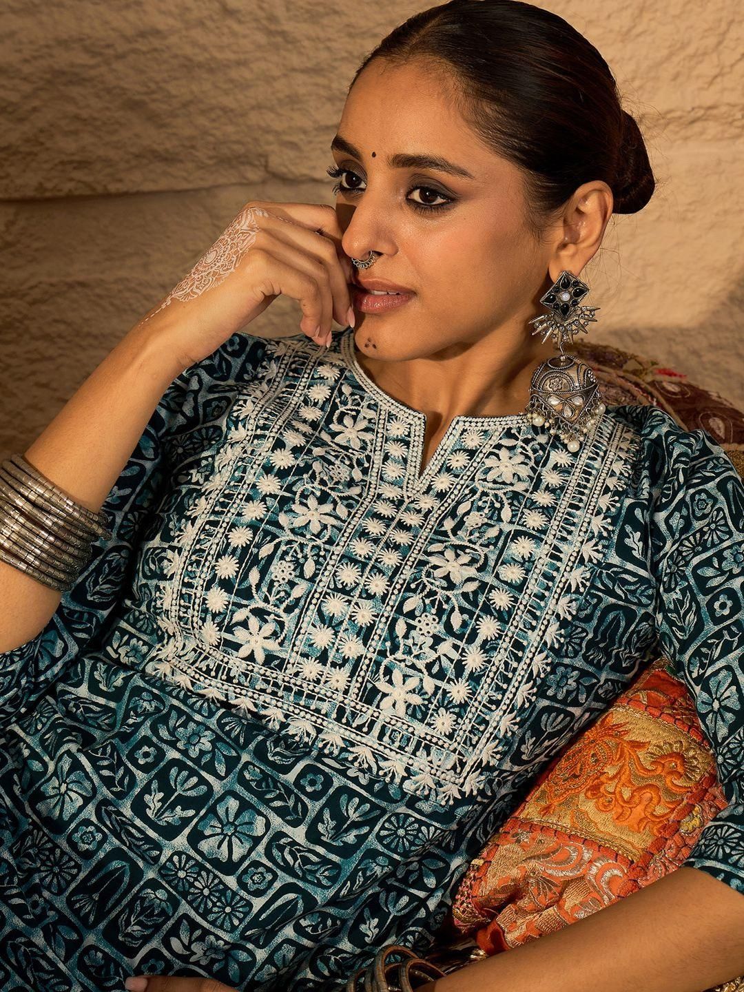 Indyancart IE Embroidered Pure Cotton Tunic With Trouser