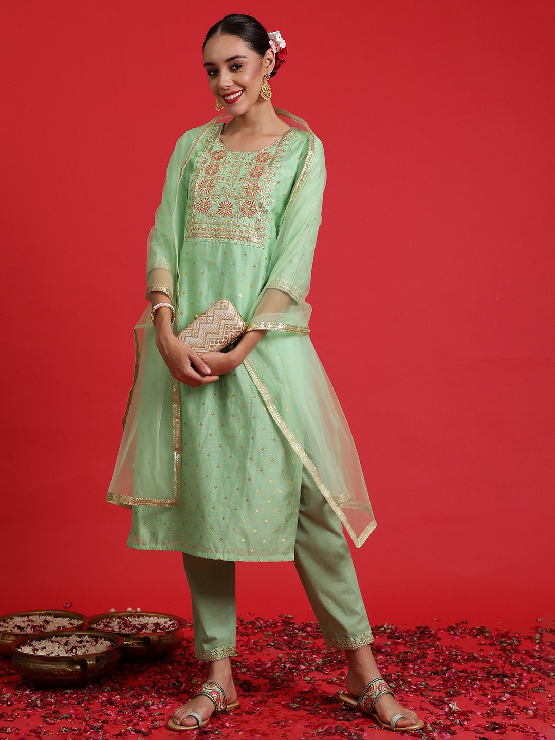 Indyancart IE Women Floral Embroidered Regular Thread Work Chanderi Silk Kurta with Trousers & With Dupatta