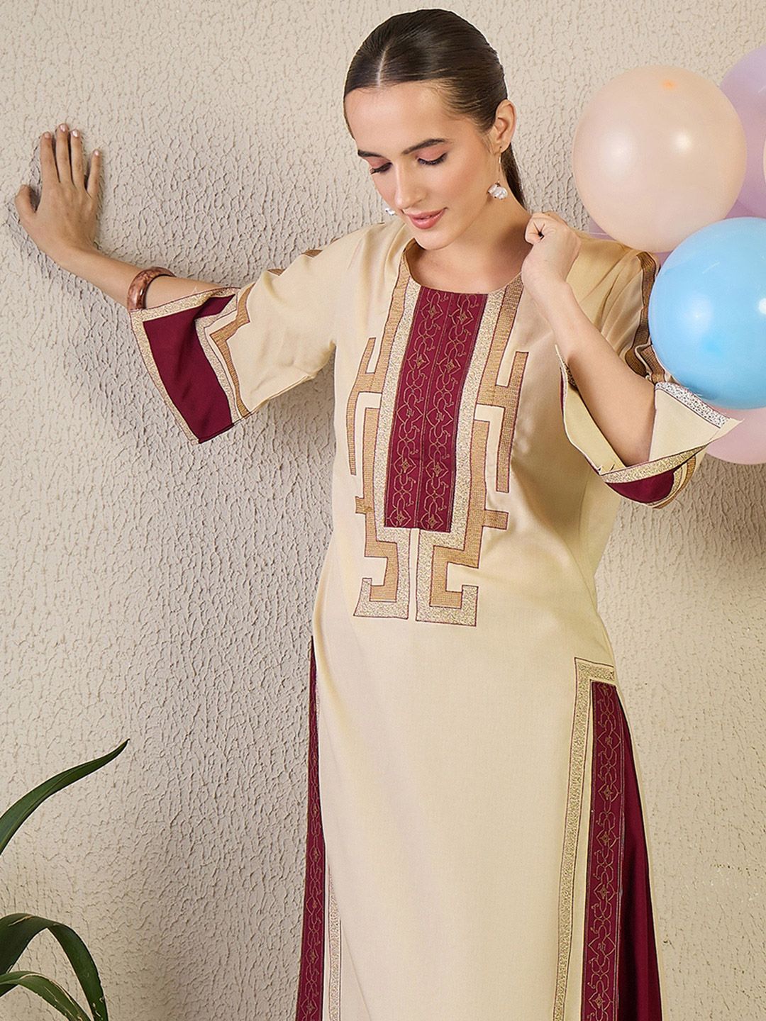 Women Ethnic Motifs Embroidered Regular Thread Work Kurta with Trousers