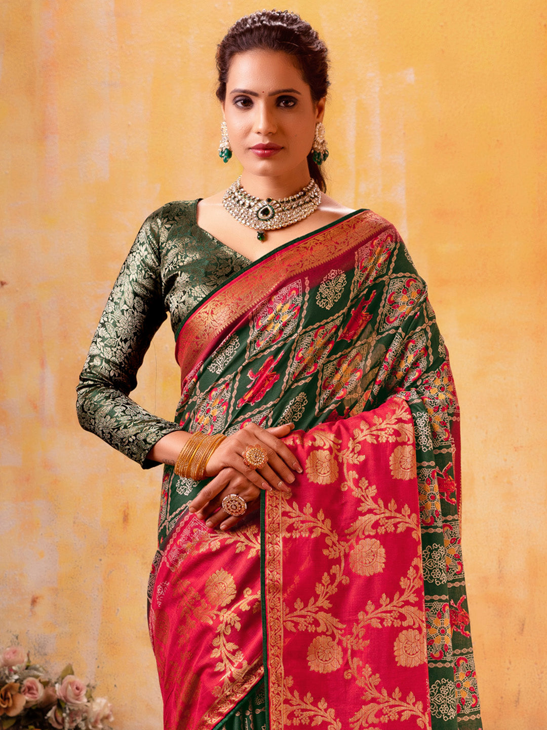 Women's Cotton Blend Green Woven Design Designer Saree With Blouse Piece
