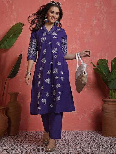 Indyancart SN Women's Embroidered Pure Cotton Kurta With Trouser
