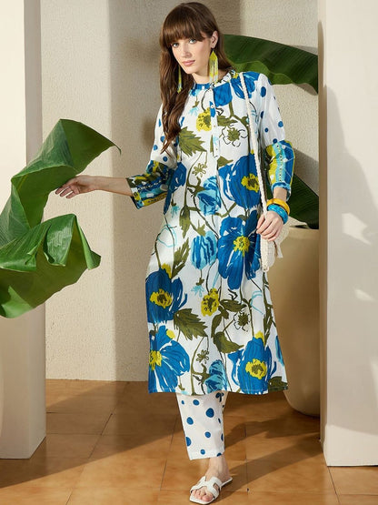 Women Floral Printed Cotton Kurta with Trousers