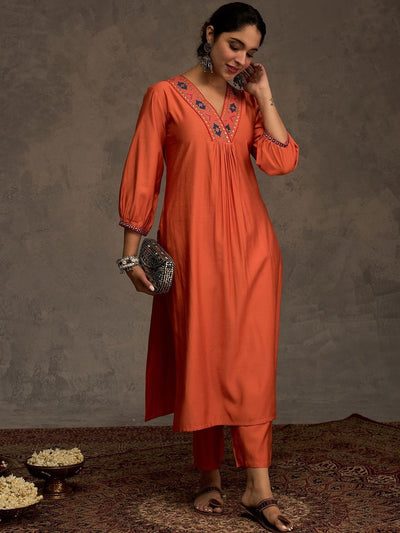 Indyancart IE Women Ethnic Motifs Embroidered Regular Thread Work Kurta with Trouser