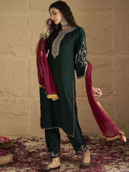 Indyancart VA Women'sFloral Yoke Design Straight Kurta With Trousers & Dupatta