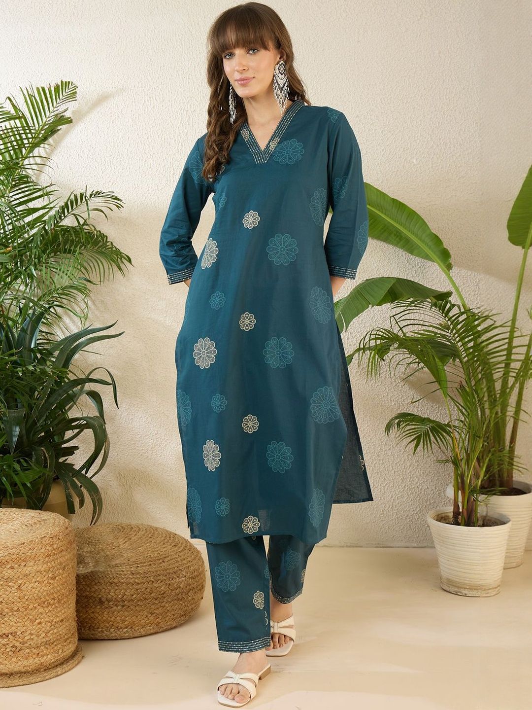 Indyancart IE Printed V-Neck Three-Quarter Sleeves Pure Cotton Top With Trousers