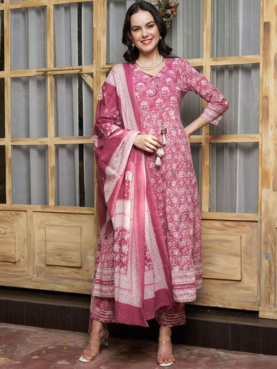 Indyancart SN Women's Mauve Floral Printed Keyhole Neck Pure Cotton Kurta With Trouser & Dupatta