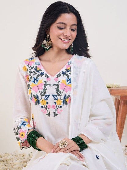 Floral Embroidered V-Neck Thread Work Pure Cotton Kurta & Trousers With Dupatta