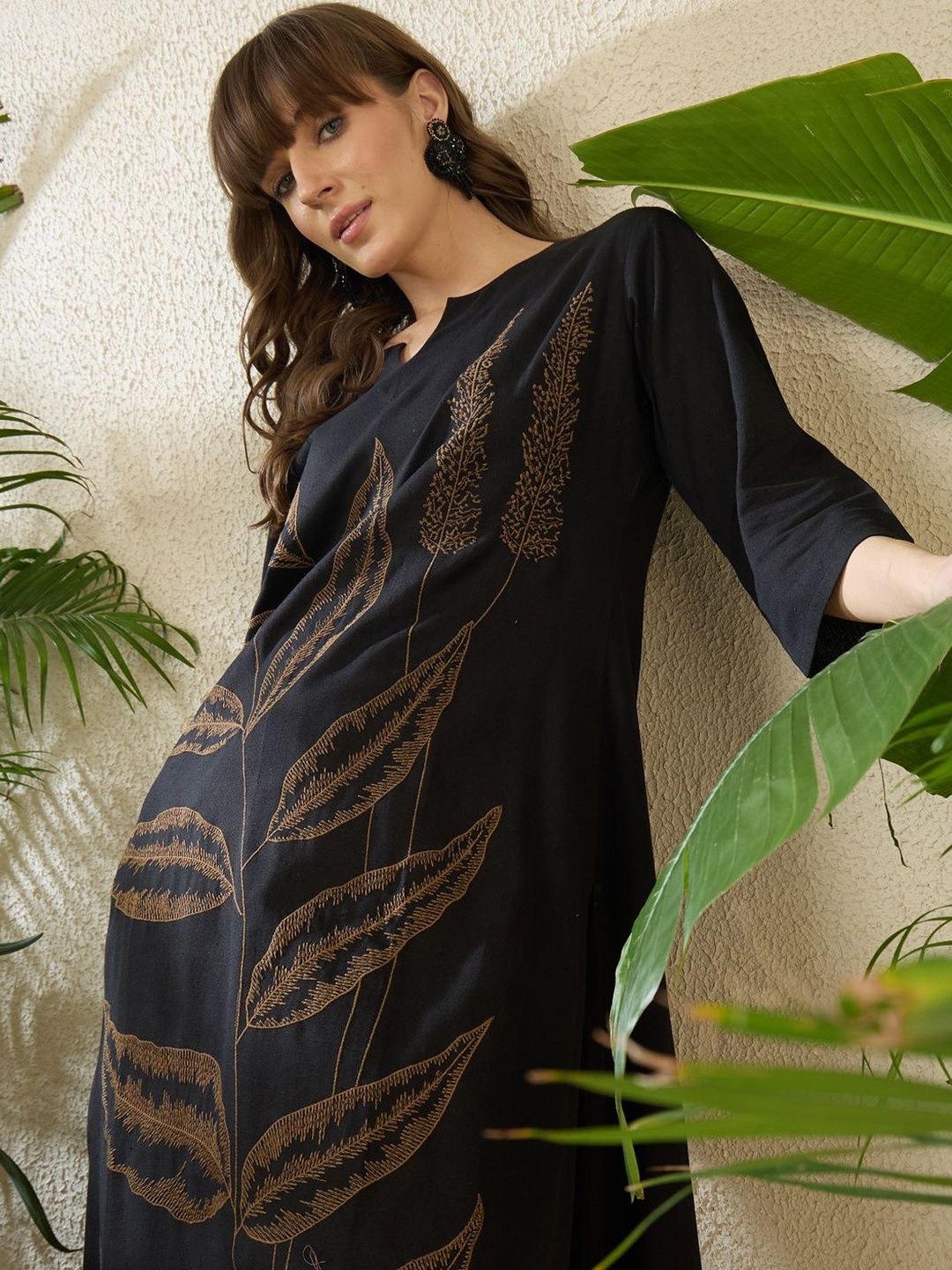 Ethnic Motifs Embroidered Notch Neck Thread Work Pure Cotton Kurta With Palazzos