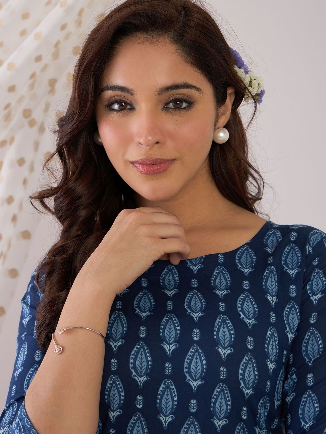 Women Ethnic Motifs Printed Pure Cotton Kurta with Trousers