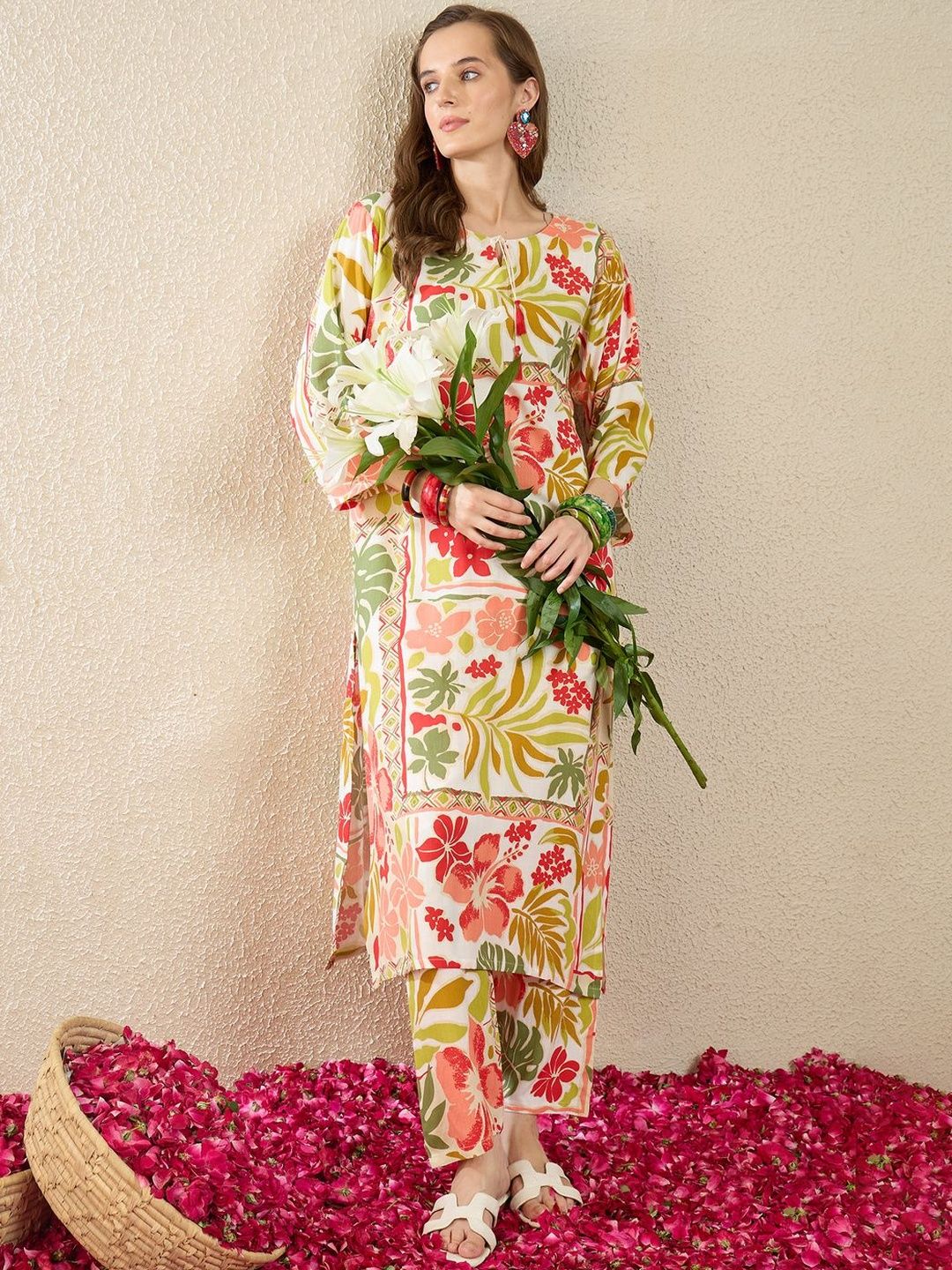 Floral Printed Round Neck Kurta With Trouser