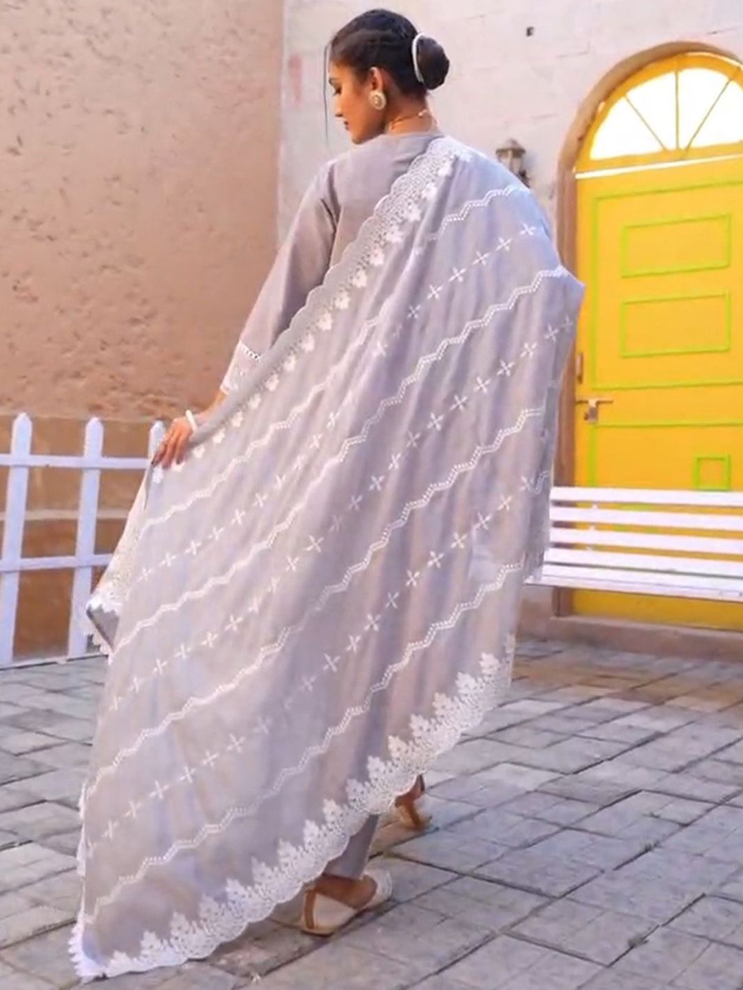 Floral Embroidered Thread Work Pure Cotton Kurta With Trousers & Dupatta