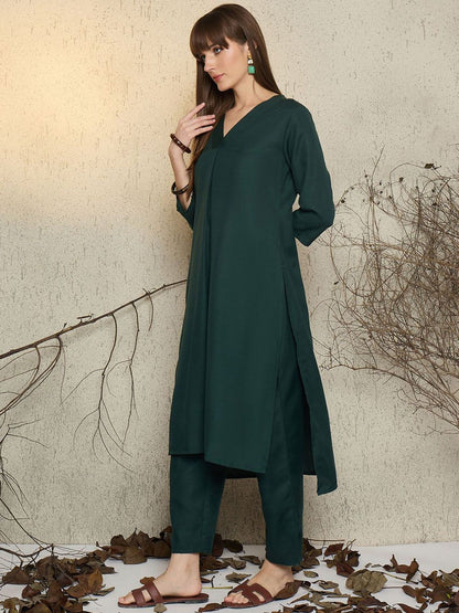 Pleated V-Neck A-Line Kurta With Trousers
