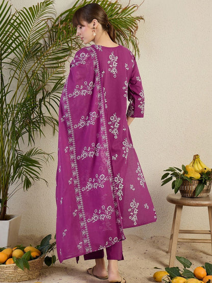 Women Floral Printed Regular Thread Work Pure Cotton Kurta with Trousers & With Dupatta