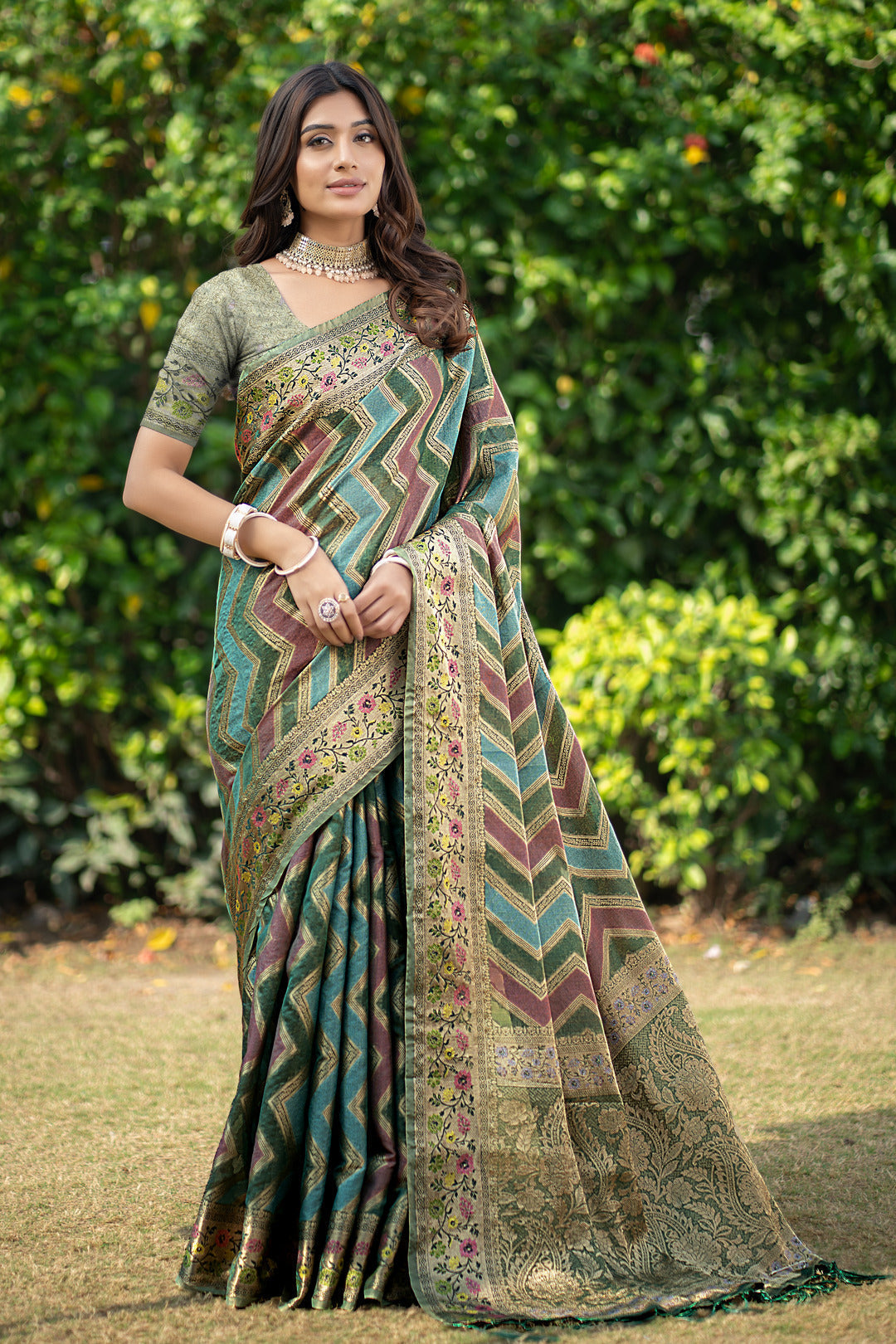 Dhiyona GR Women's Rangkat Pickle Green Leheriya Design Banarasi Organza Saree