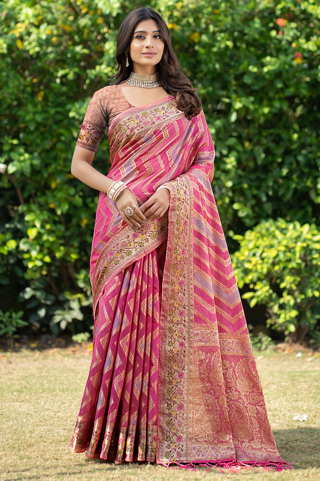 Dhiyona GR Women's Rangkat Fuscia Pink Leheriya Design Banarasi Organza Saree