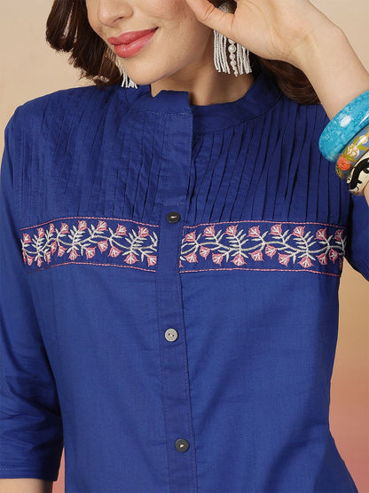 Indyancart SN Women's Embroidered Pure Cotton Straight Kurta With Trousers