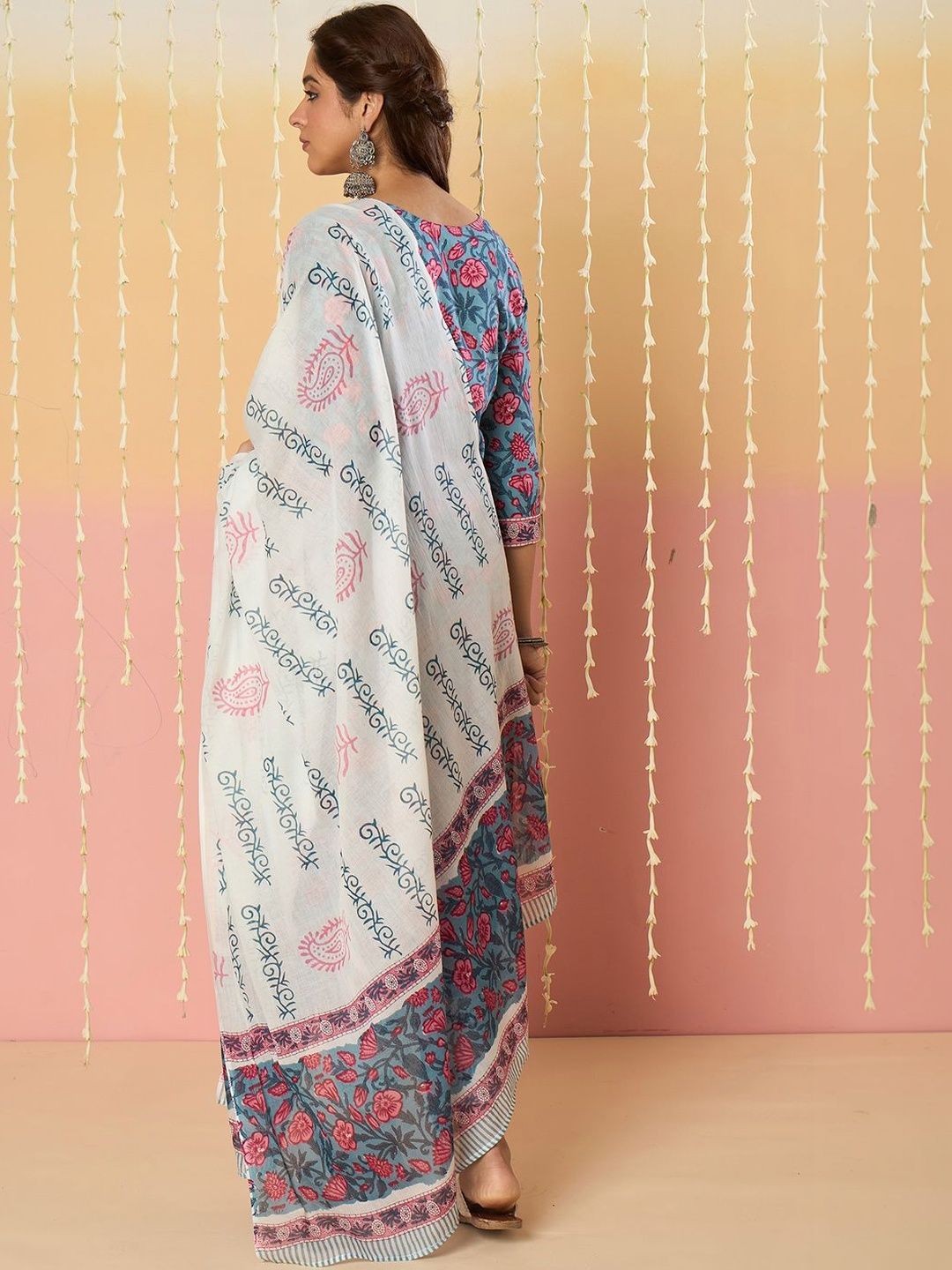 Women Floral Printed Regular Pure Cotton Kurta with Trousers & With Dupatta