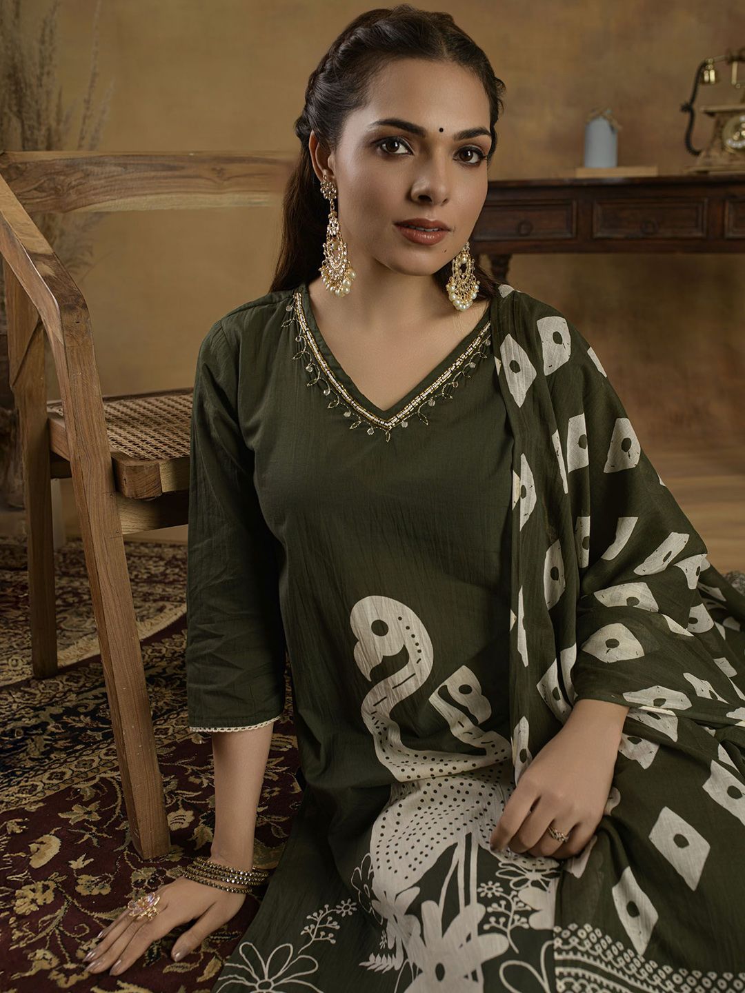 Indyancart SN Women's Ethnic Motifs Sequinned Pure Cotton Kurti with Trousers & Dupatta