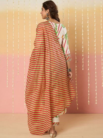 Women Floral Printed Empire Thread Work Pure Cotton Kurta with Trousers & With Dupatta