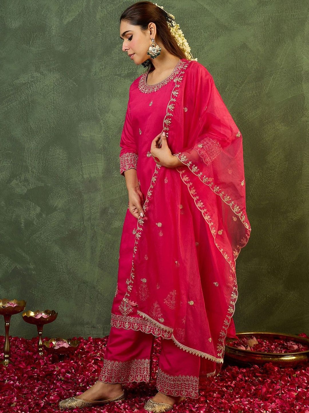 Indyancart IE Women Ethnic Motifs Embroidered Regular Thread Work Kurta with Palazzos & With Dupatta