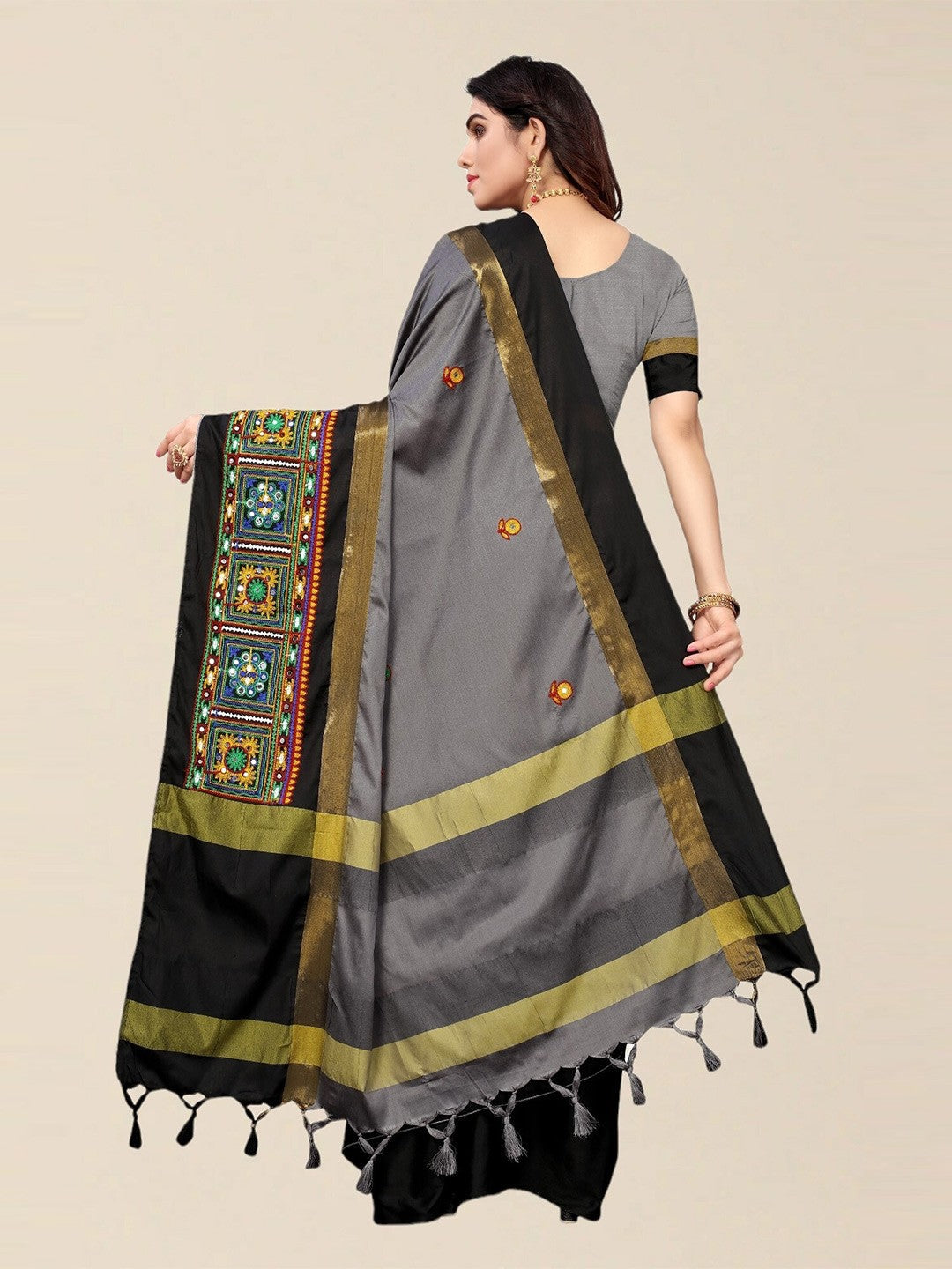 Indyancart RV Women's Designer Cotton Silk Embroidered Saree with Heavy Border ( KVD1754 )