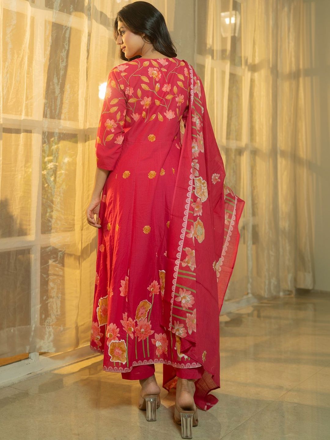 Women Floral Printed Regular Beads and Stones Pure Cotton Kurta with Trousers & With Dupatta