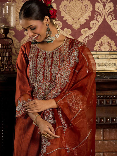 Indyancart IE Ethnic Motifs Embroidered Zari Liva Kurta With Trousers & Dupatta