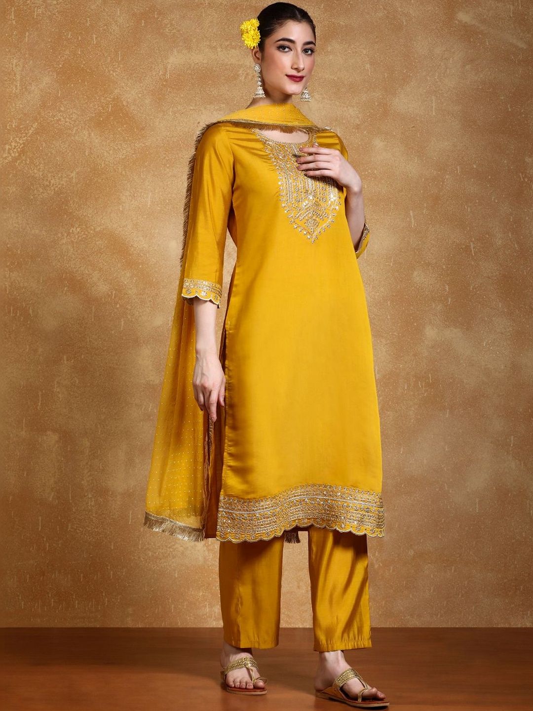 Indyancart VA Women Ethnic Motifs Embroidered Regular Thread Work Kurta with Palazzos & With Dupatta