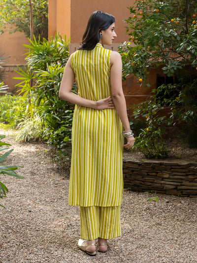 Indyancart FL Women's yellow Cotton Straight-cut Kurta Set