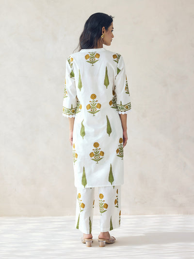 Indyancart FL Women's Off-White Floral Print Cotton Straight Kurta Set