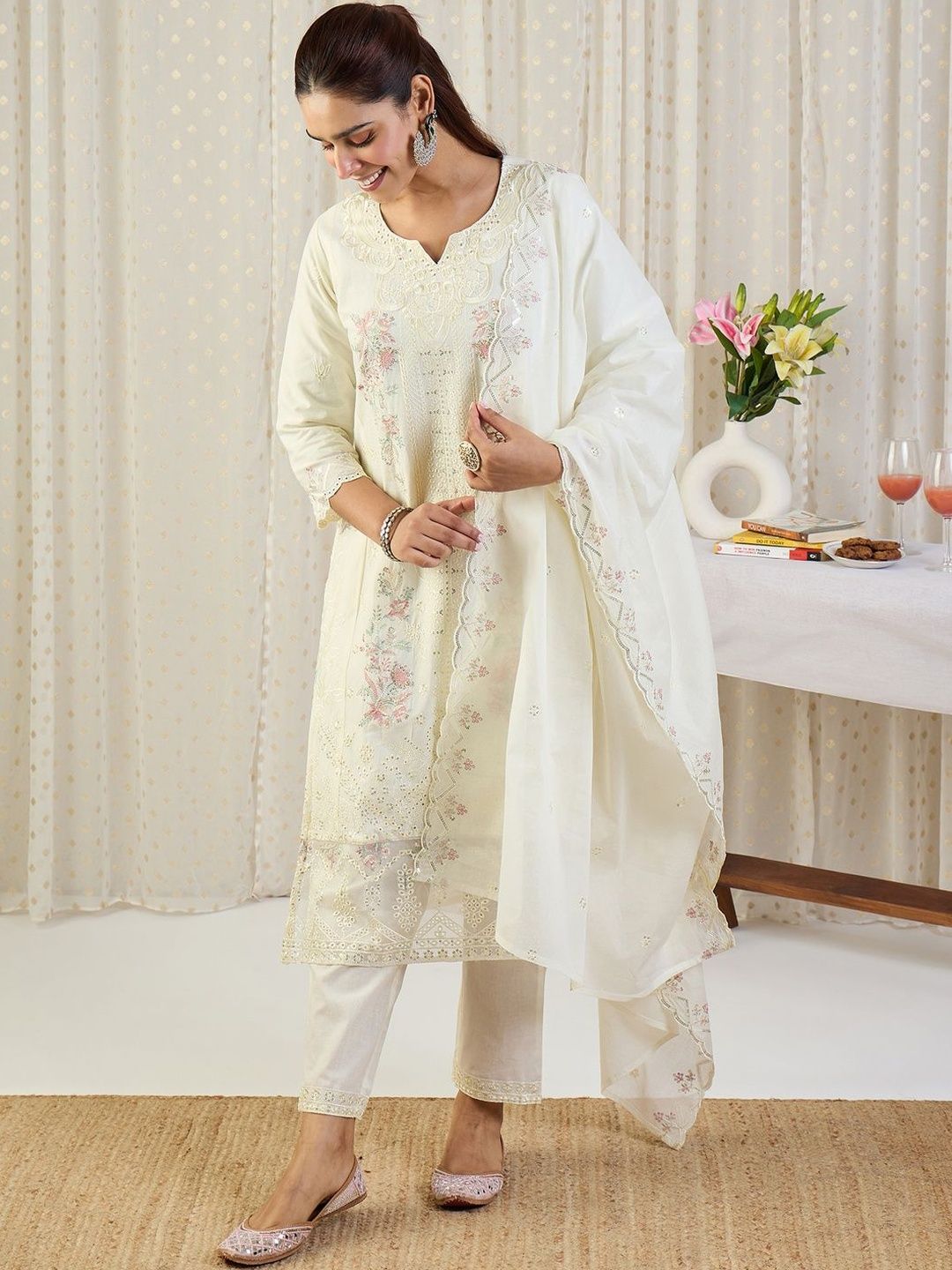 Floral Embroidered Thread Work Pure Cotton Kurta With Trousers & Dupatta