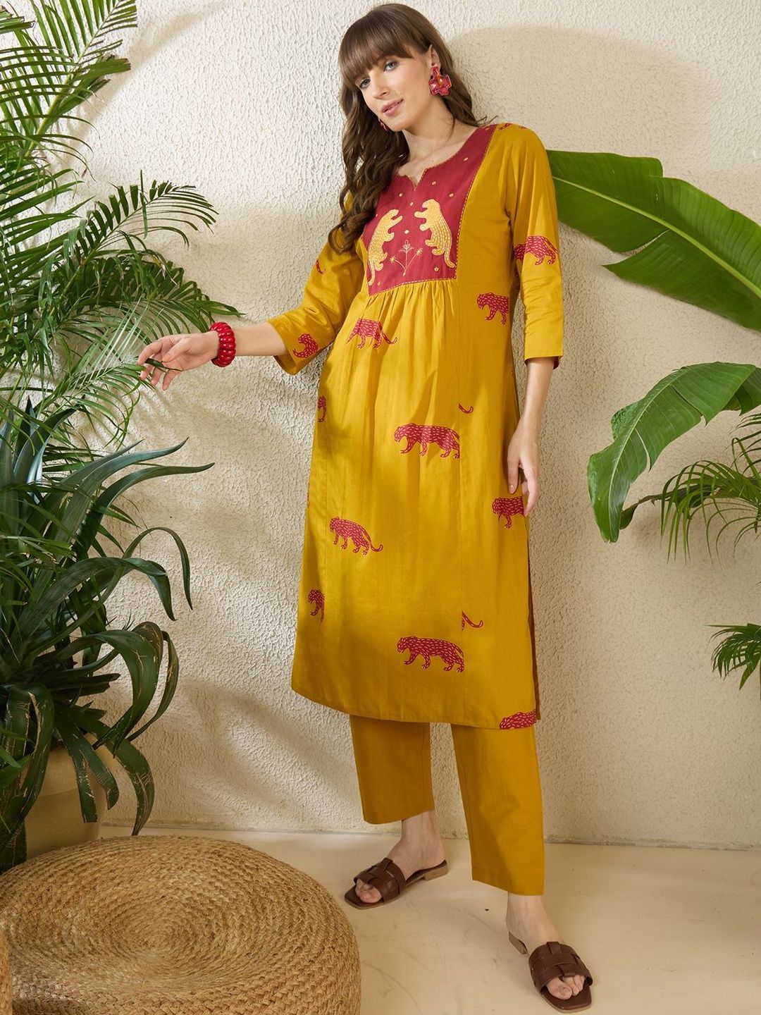 Women Animal Printed Tiered Thread Work Pure Cotton Kurta with Trousers