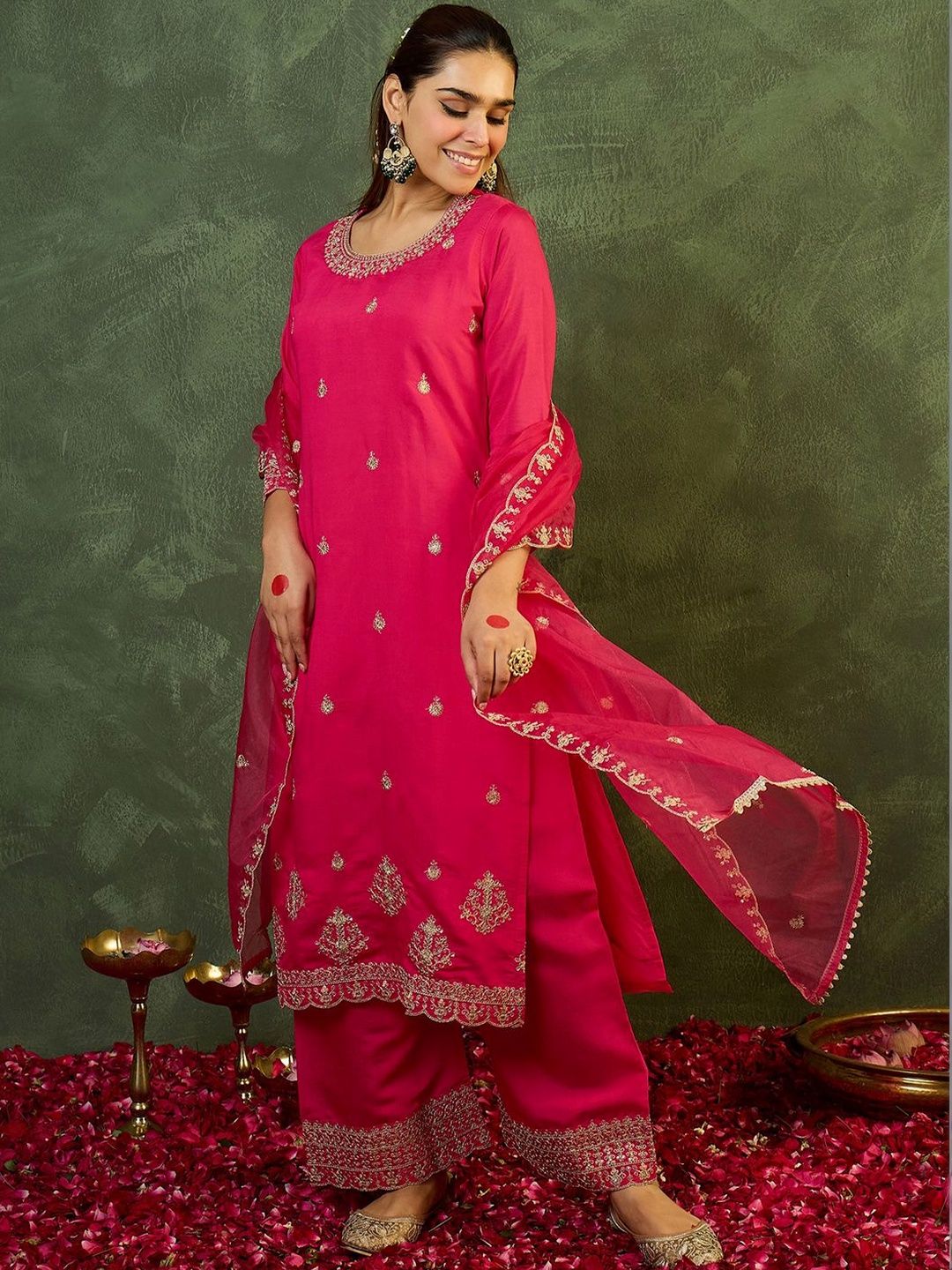 Indyancart IE Women Ethnic Motifs Embroidered Regular Thread Work Kurta with Palazzos & With Dupatta