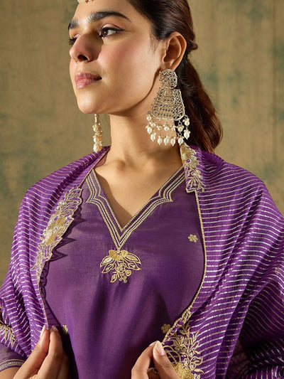Indyancart IE Ethnic Motifs Embroidered Thread Work Kurta With Trousers & Dupatta