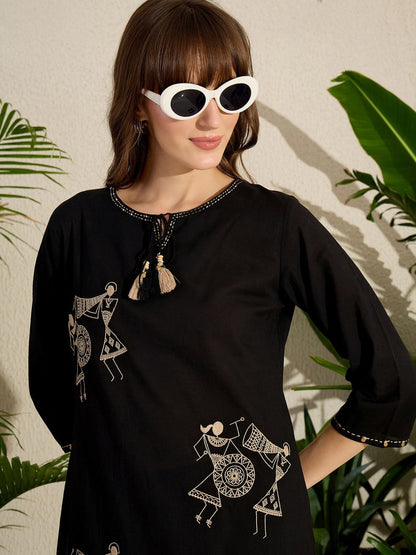 Indyancart IE Embroidered Round Neck Straight Pure Cotton Kurta & Trousers