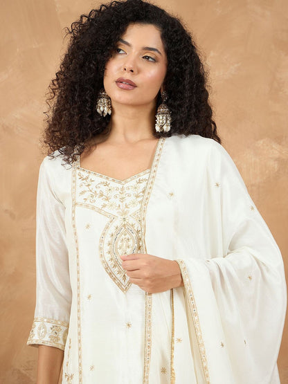 Indyancart VA Women Ethnic Motifs Embroidered Regular Kurta & Sharara With Dupatta