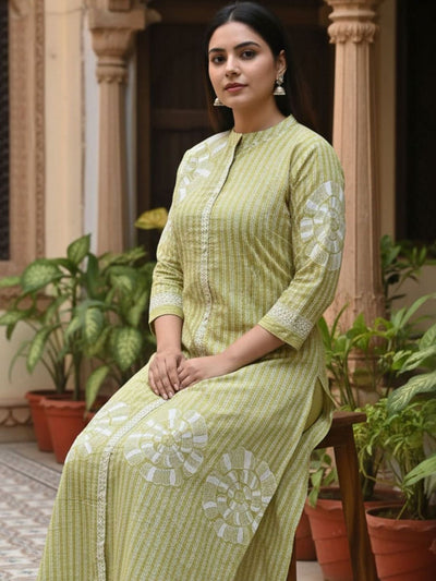 Indyancart IE Women Printed Regular Pure Cotton Kurta with Trousers