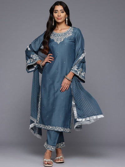 Indyancart VA Women's Floral Embroidered Regular Kurta Trousers With Dupatta