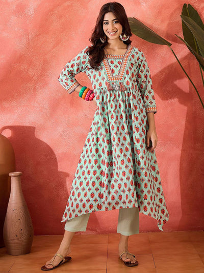 Indyancart SN Women's Ethnic Motifs Printed Cotton Kurta with Trousers